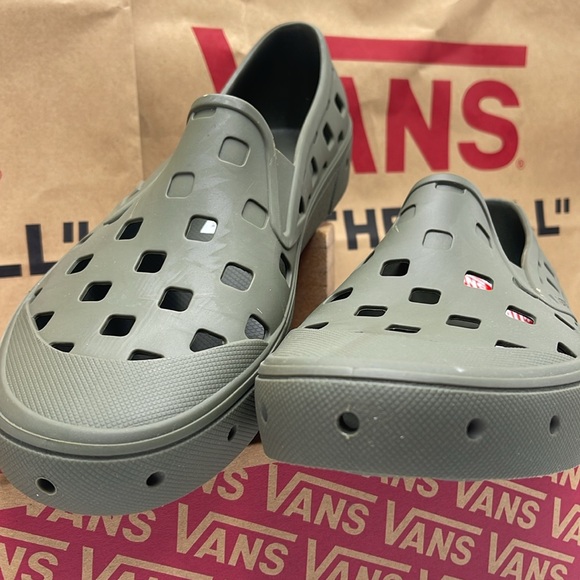 Vans Men’s Slip-On Trk Grape Leaf
VN0A5HF850K
Sneakers - Picture 5 of 16